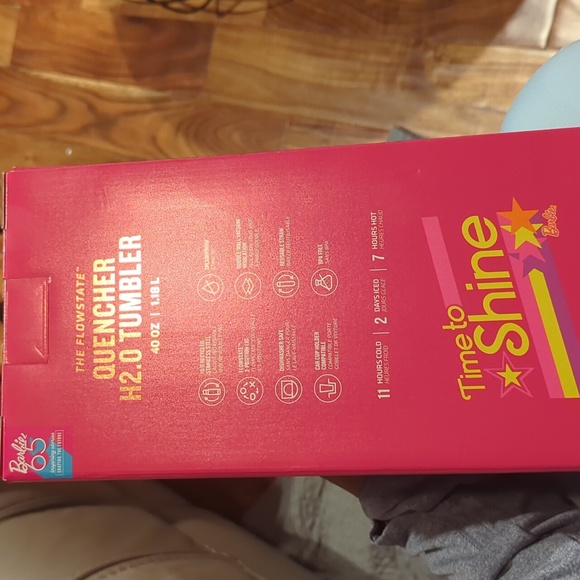 New in box Stanley 40oz Barbie Collection - Picture 6 of 7